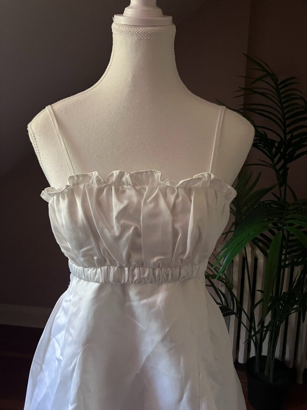 White ruffled neckline ruched babydoll dress a line mini tank gown - Picture 4 of 8